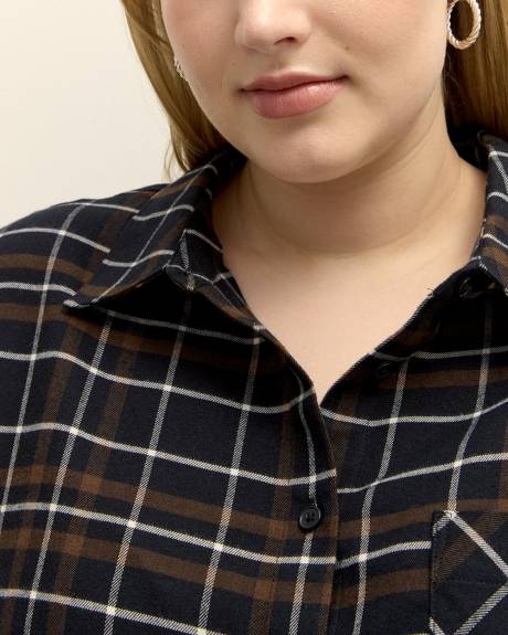 Plaid Flannel Buttoned-Down Shirt