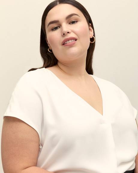 Responsible, White Cap-Sleeve V-Neck Blouse