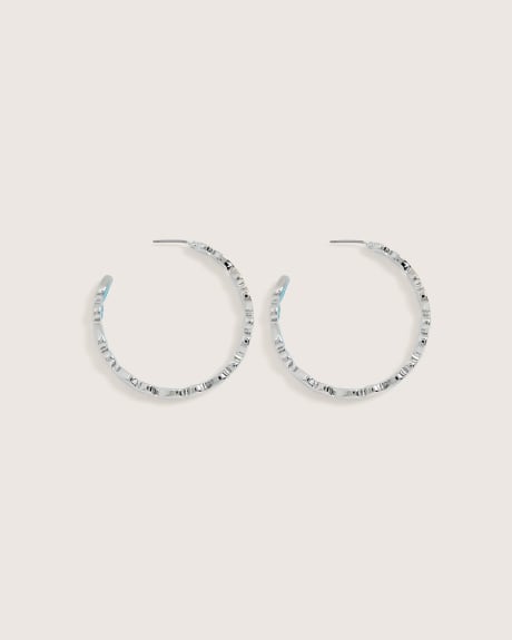 Larges boucles d'oreilles anneaux avec pierres bleues
