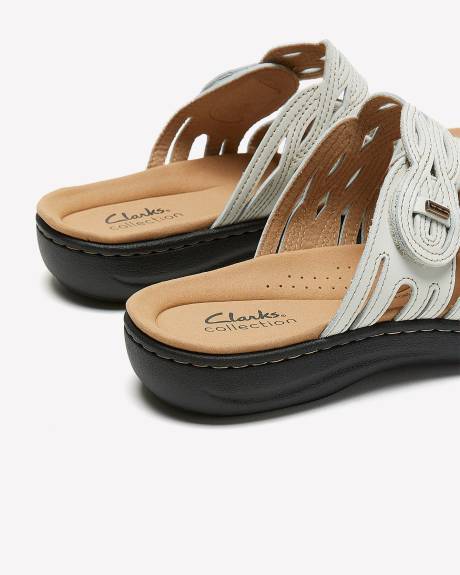 Sandale en cuir à talon plat, pied large - Clarks
