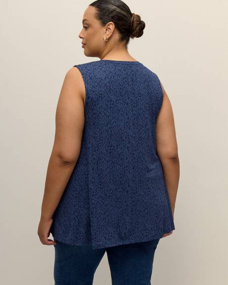 Long Sleeveless Swing Top