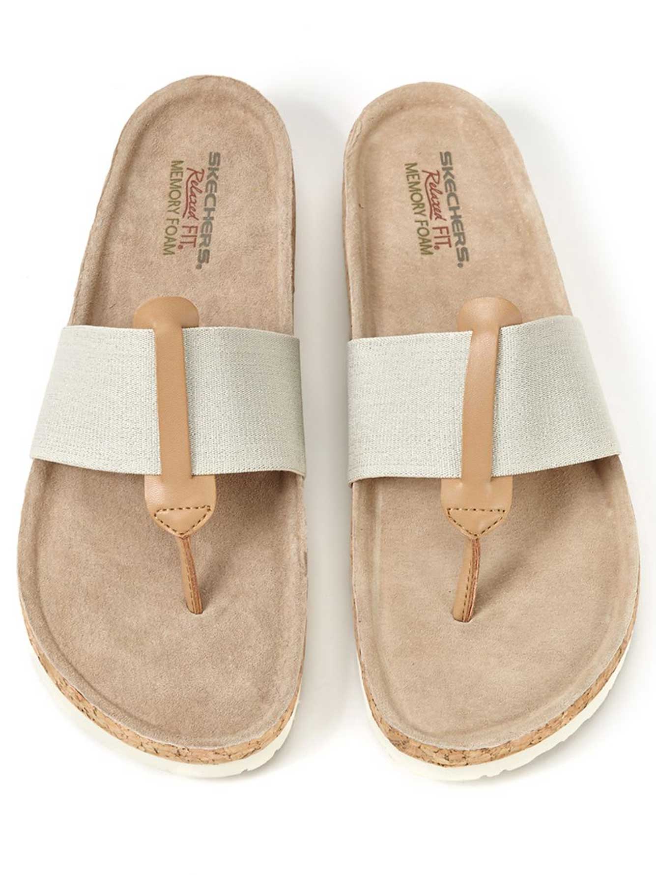 sandales pieds tres larges