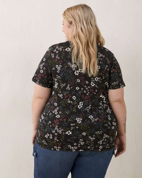 Printed Crew-Neck Curvy Tee - In Every Story