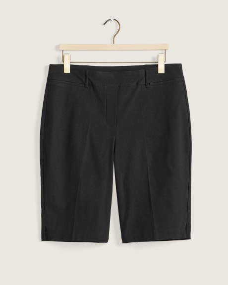 Savvy Solid Bermuda - In Every Story