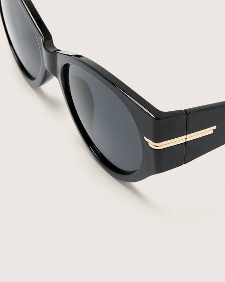 Black Smoke Cat-Eye Sunglasses