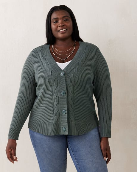 Short Cardigan with Cable Stitches