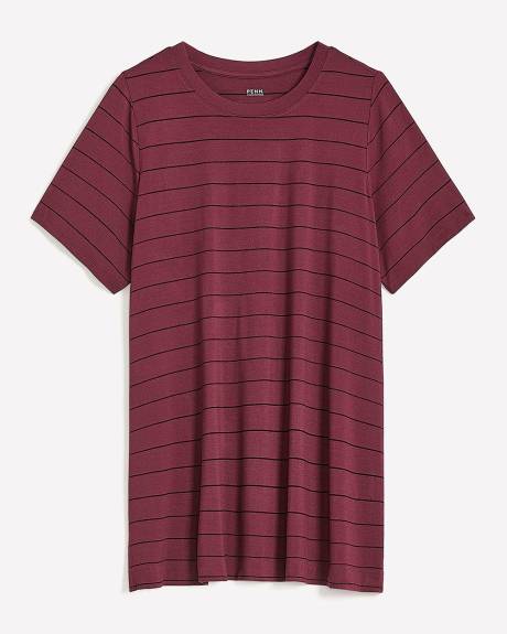Modern Fit Short-Sleeve Tunic - PENN. Essentials