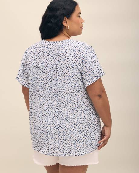 Short-Sleeve Swing Blouse with Crocheted Details