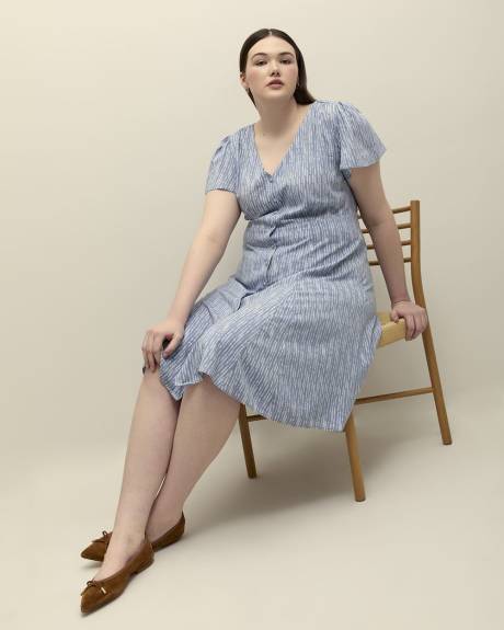 Robe imprimée à manches à volants et encolure en V, tissu responsable