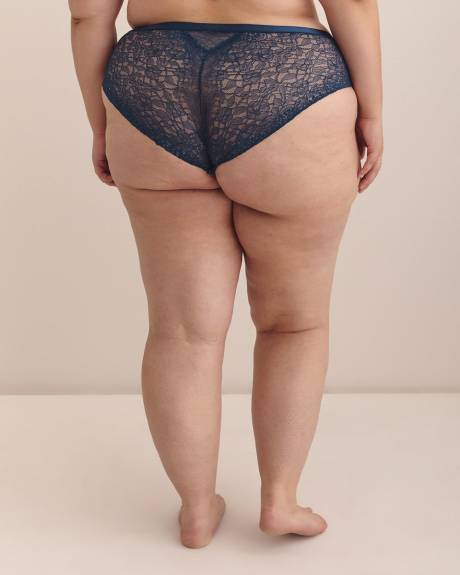 Culotte échancrée en satin bleu avec dentelle et maille - Déesse Collection Culotte échancrée en satin bleu avec dentelle et maille - Déesse Collection