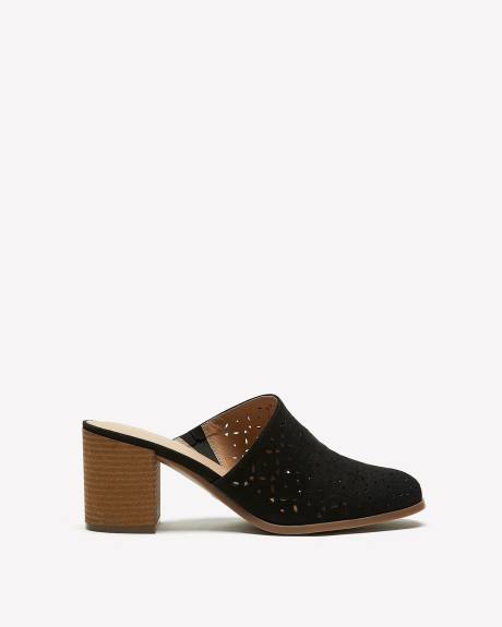 Chaussure à enfiler avec talon bloc, pied très large
