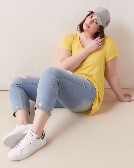 Boyfriend Fit V-Neck T-Shirt - In Every Story