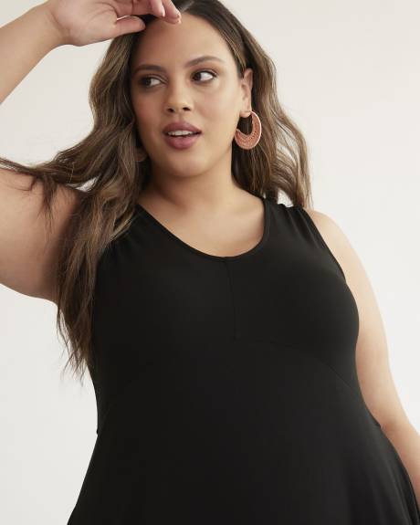 Responsible, Black Sleeveless Maxi Dress