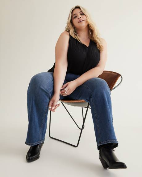 Responsible, Sleeveless A-Line Pleated Blouse