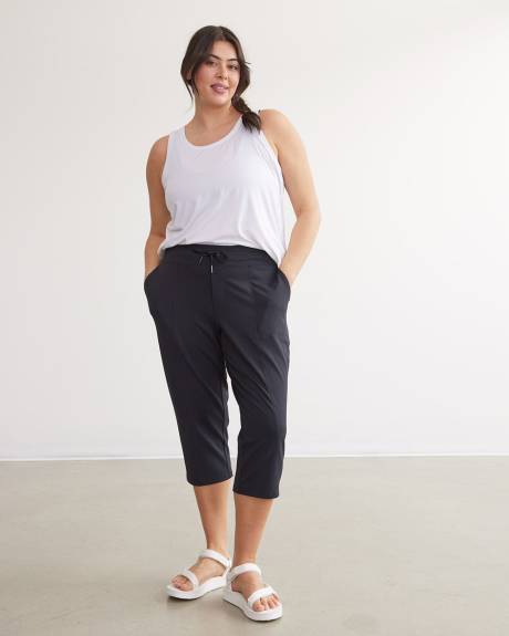 Urban Capri Pant, Hyba
