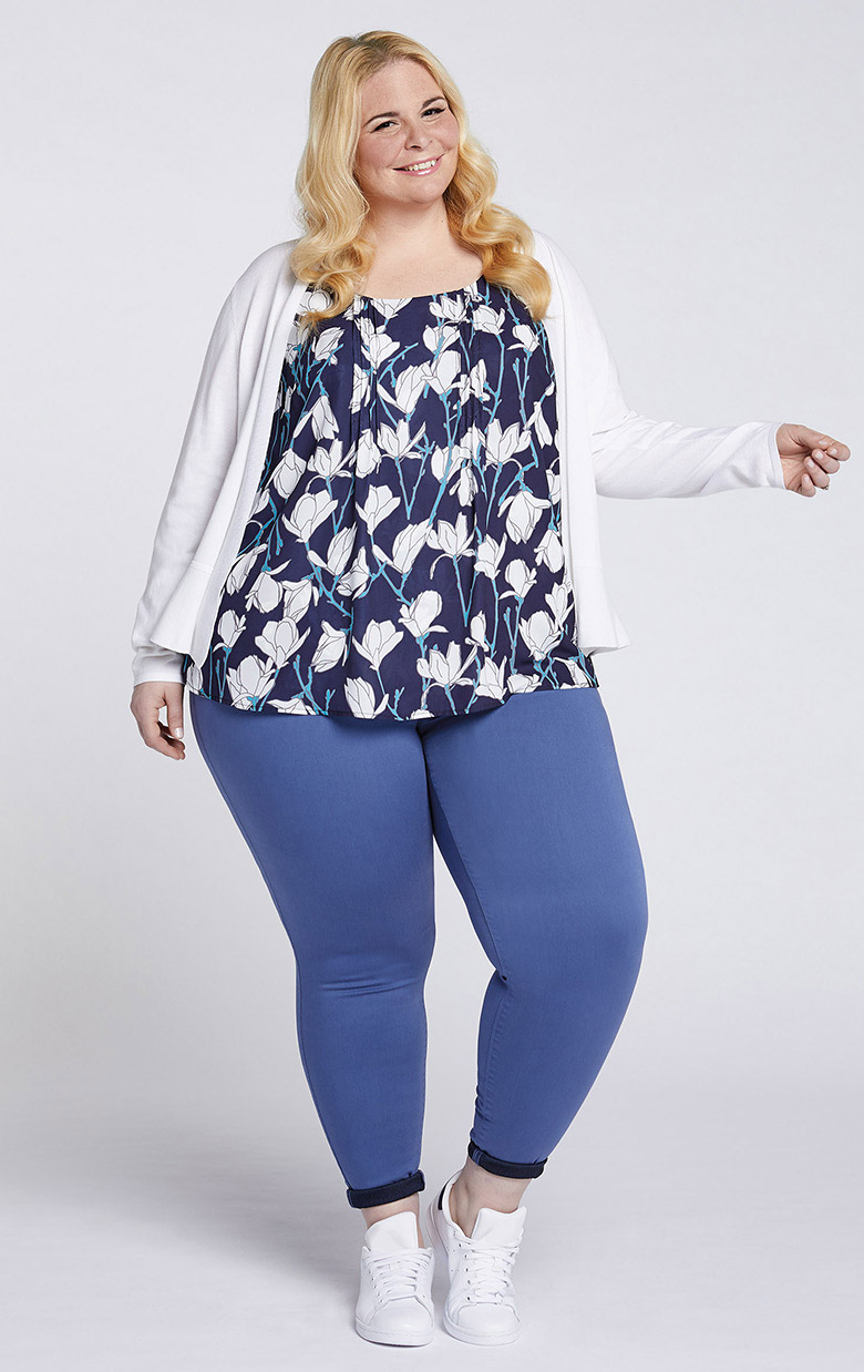 Casual Character Look 2 Image 1